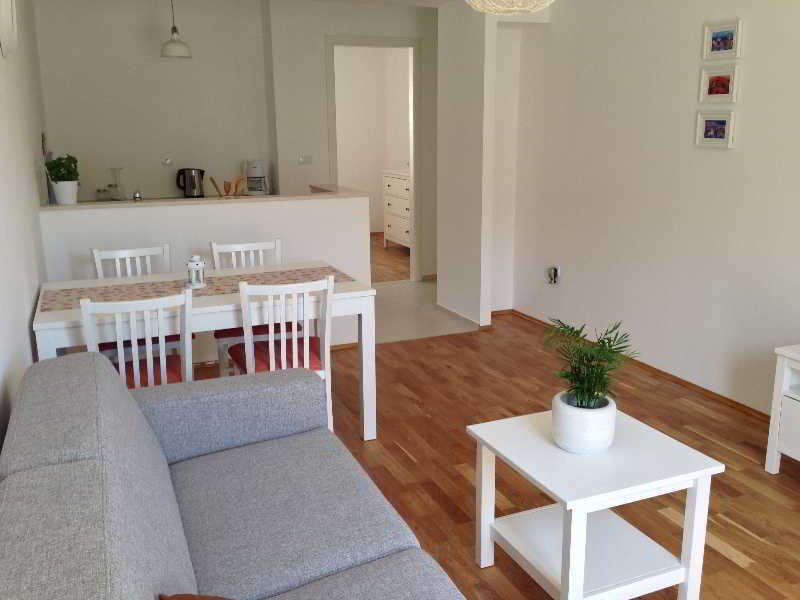 Apartments Silvija โมโกชิซา ภายนอก รูปภาพ